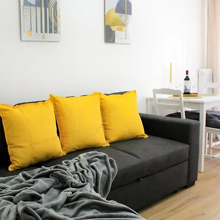 Apartment Golden Nest